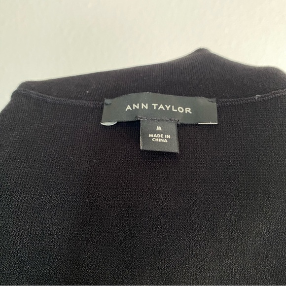 Ann Taylor Ruffle Trim Summer Sweater Top Medium - Picture 3 of 5